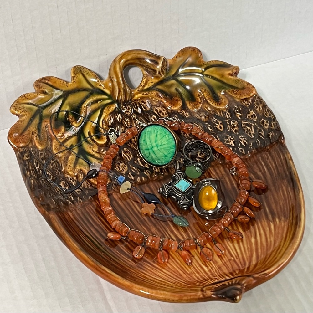 Acorn Ceramic Trinket Jewelry Tray Catchall Brown Home Accent Decor Leaf Texture